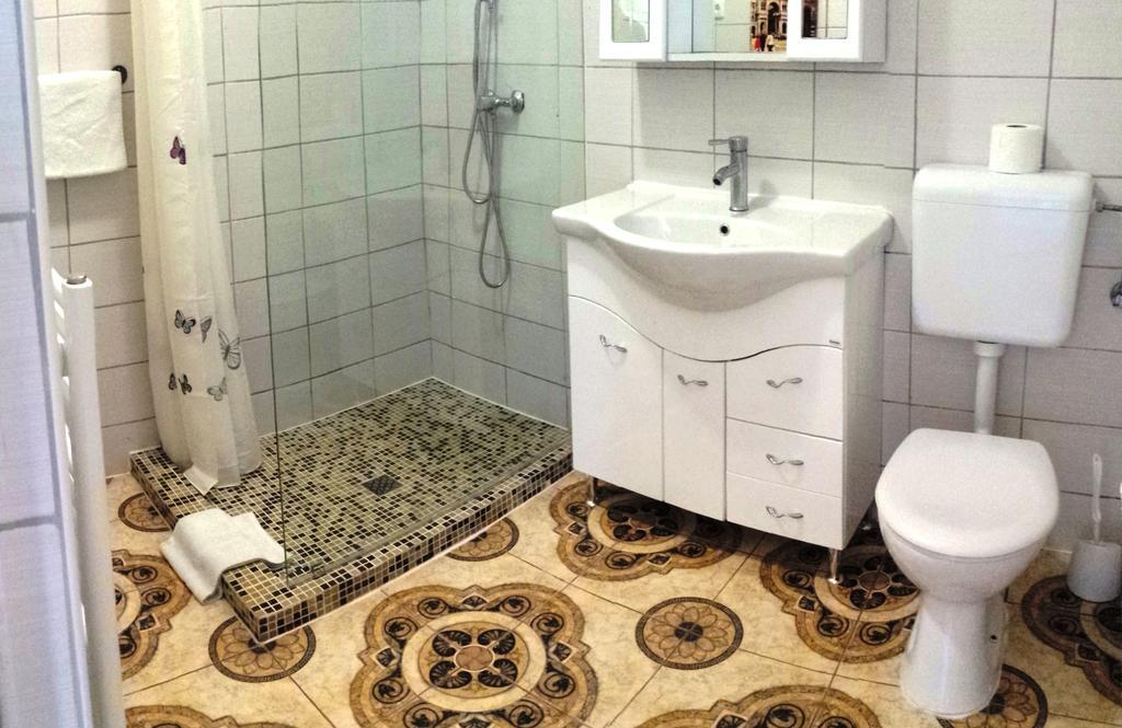Garden House Hotel Будапеща Екстериор снимка
