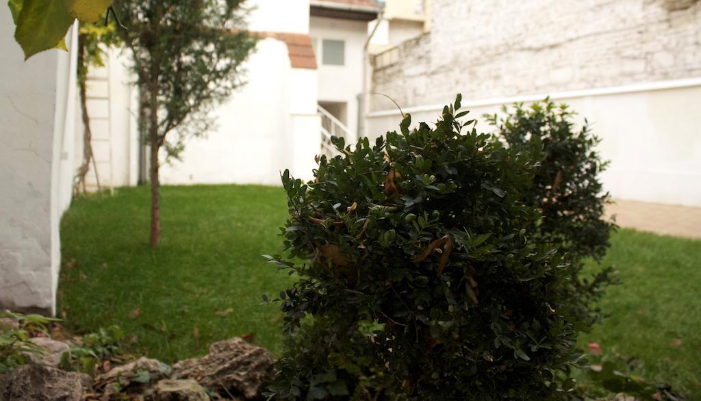 Garden House Hotel Будапеща Екстериор снимка
