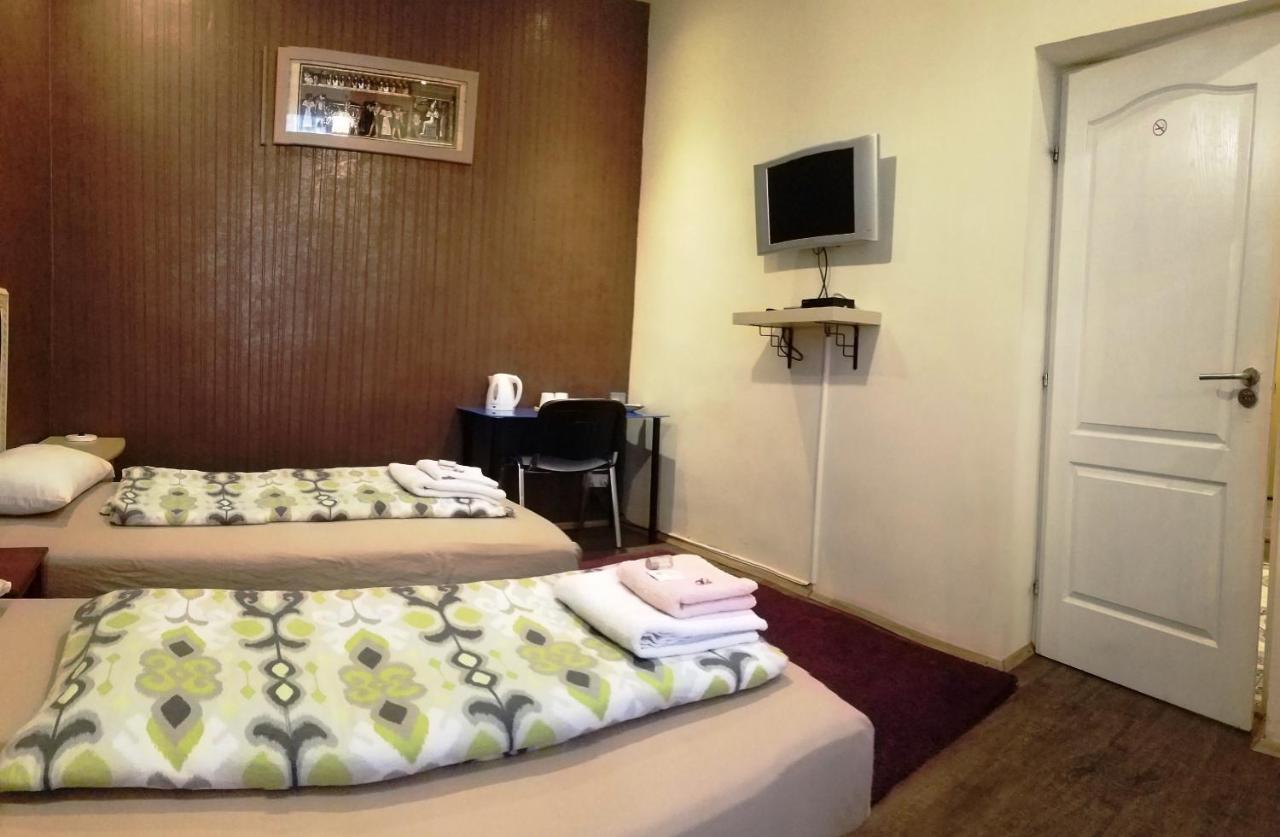 Garden House Hotel Будапеща Екстериор снимка
