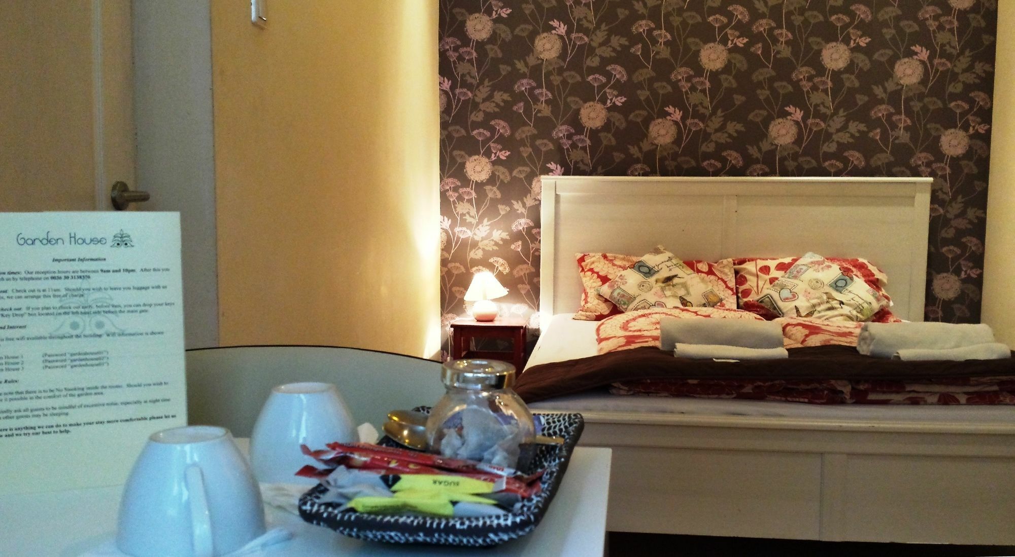 Garden House Hotel Будапеща Екстериор снимка
