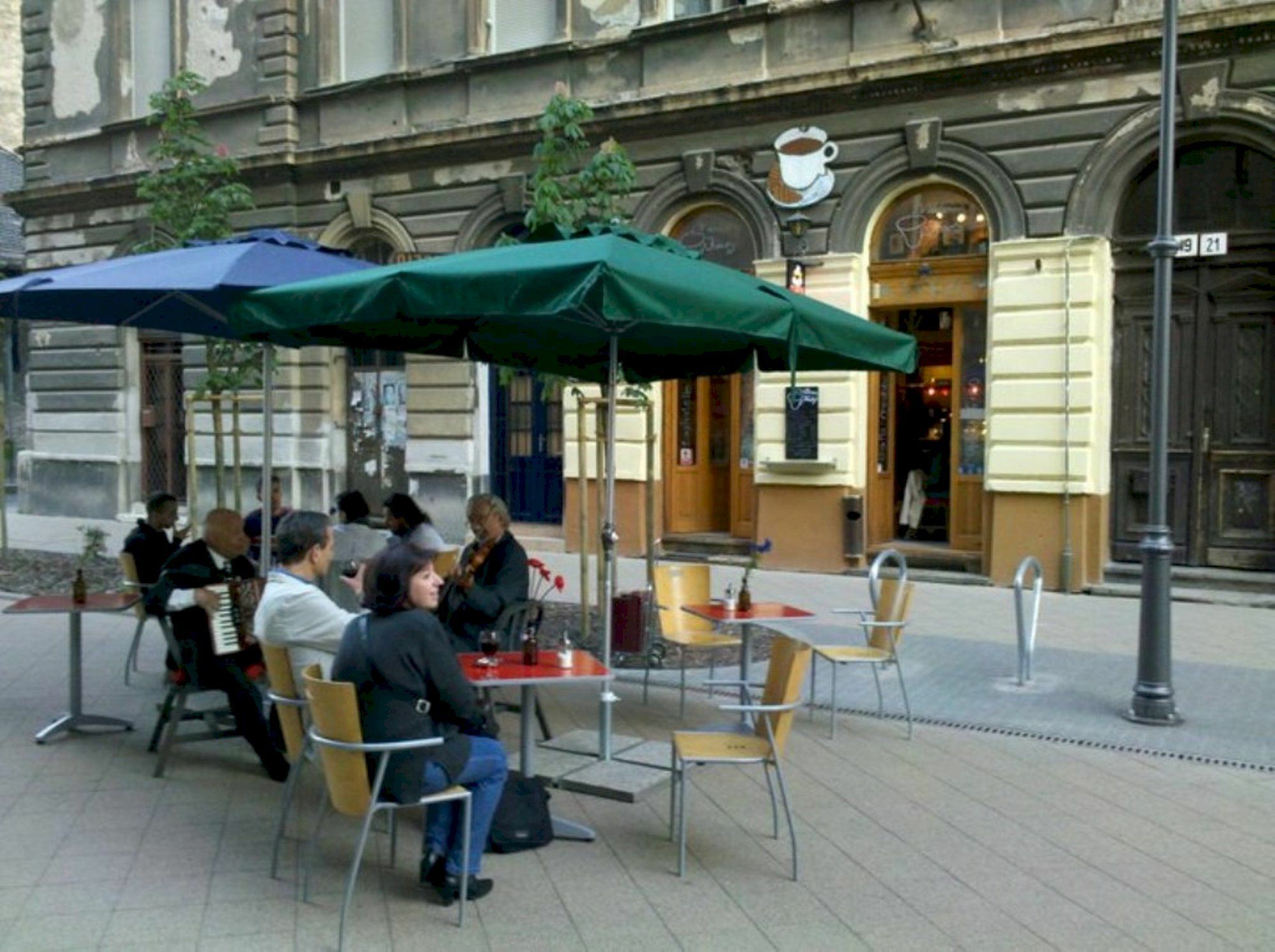 Garden House Hotel Будапеща Екстериор снимка
