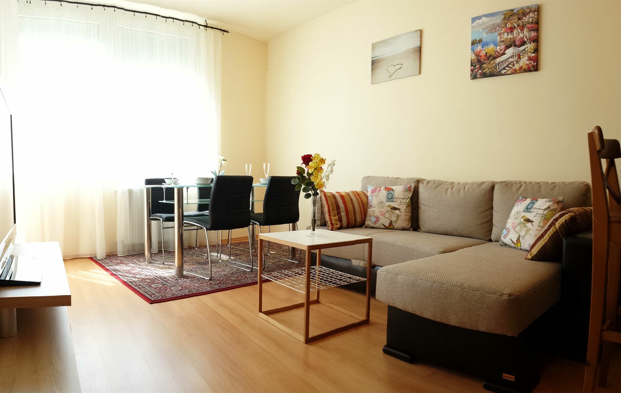 Garden House Hotel Будапеща Екстериор снимка